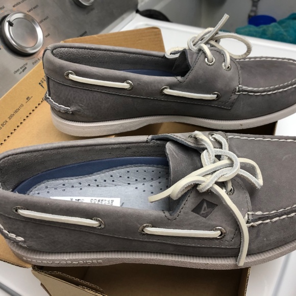 Sperry Boat Shoes - Picture 2 of 2
